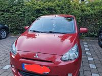 Gebraucht Mitsubishi Space Star 80 PS (58 kW) 2014 Rot Van / Kleinbus