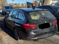 Gebraucht BMW 330 Sport Line 252 PS (185 kW) 2018 Schwarz Kombi