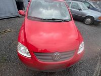 Gebraucht VW Fox 60 PS (44 kW) 2007 Rot Kleinwagen