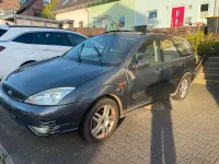 Usata Ford Focus 100 CV (73 kW) 2003 Grigio Station wagon