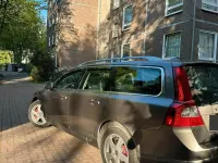 Gebraucht Volvo V70 175 PS (128 kW) 2011 Gold Kombi