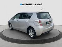 Gebraucht Toyota Verso Edition-S 147 PS (108 kW) 2016 Silber Van / Kleinbus