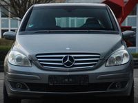 Gebraucht Mercedes B150 95 PS (69 kW) 2005 Grau Van / Kleinbus