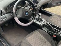 gebraucht BMW 316 e46 da ich 3 Autos habe und platze brauche 850€!!fest