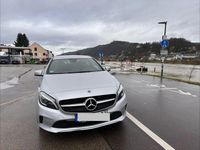 Gebraucht Mercedes A180 105 PS (77 kW) 2017 Silber Limousine