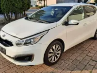 Gebraucht Kia Ceed Edition 7 135 PS (99 kW) 2018 (wd) cassa with Kleinwagen