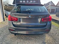 Gebraucht BMW 318 Advantage 150 PS (110 kW) 2017 Grau Kombi