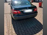 Gebraucht Mercedes E220 Elegance 170 PS (125 kW) 2009 Schwarz Limousine