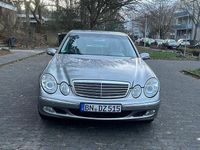 Gebraucht Mercedes E220 Elegance 150 PS (110 kW) 2004 Grau Limousine