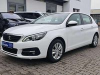 Gebraucht Peugeot 308 Active 131 PS (96 kW) 2022 Lack weiss banquise/deckende Limousine