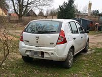 Gebraucht Dacia Sandero 75 PS (55 kW) 2008 Weiß Kleinwagen