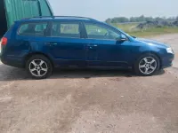 Gebraucht VW Passat 140 PS (102 kW) 2006 Blau Kombi