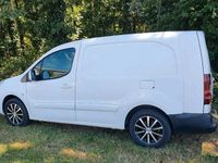 Gebraucht Peugeot Partner 99 PS (72 kW) 2017 Weiß Van / Kleinbus