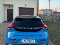 Gebraucht Volvo V40 R-Design 190 PS (139 kW) 2015 Blau Limousine