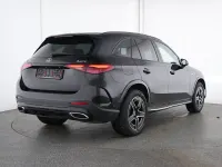 Gebraucht Mercedes GLC300e AMG 333 PS (244 kW) 2025 Schwarz SUV