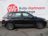 Gebraucht VW Tiguan Life 150 PS (110 kW) 2023 Deep black perleffekt SUV
