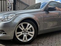 Gebraucht Mercedes C180 156 PS (114 kW) 2010 Silber Limousine