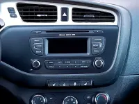 Używany Kia Ceed 99 KM (72 kW) 2015 Beżowy Hatchback