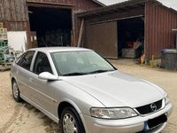 Gebraucht Opel Vectra 130 PS (95 kW) 2002 Silber Coupé