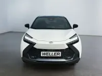 Gebraucht Toyota C-HR 140 PS (102 kW) 2025 Schneeweiß / dach schwarz SUV