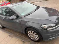 Gebraucht VW Golf VII 86 PS (63 kW) 2017 Grau Limousine