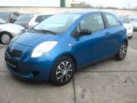 Gebraucht Toyota Yaris Cool 87 PS (63 kW) 2008 Blau Kleinwagen