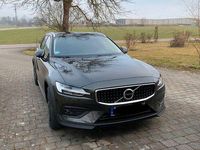 Gebraucht Volvo V60 CC SE 190 PS (139 kW) 2019 Grün Kombi