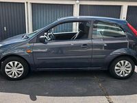 Gebraucht Ford Fiesta 80 PS (58 kW) 2006 Grau Kleinwagen