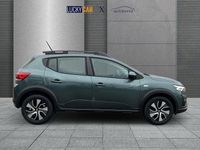 Neu Dacia Sandero Expression 91 PS (66 kW) 2025 Zedergrün SUV