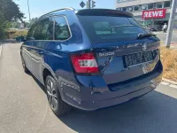 Gebraucht Skoda Fabia 90 PS (66 kW) 2015 Modra pacific/pacific blau Kombi