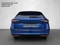Neu Skoda Superb SportLine 150 PS (110 kW) 2026 Cobalt blau metallic Kombi