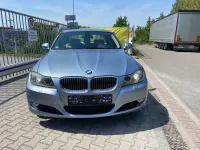 Gebraucht BMW 325 Sport Line 218 PS (160 kW) 2010 Blau Limousine