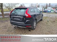 Gebraucht Volvo XC60 Summum 150 PS (110 kW) 2016 Onyx black SUV