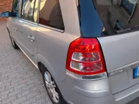 Gebraucht Opel Zafira 140 PS (102 kW) 2009 Gold Van / Kleinbus