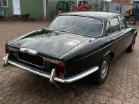 Gebraucht Jaguar XJ6 173 PS (127 kW) 1975 Schwarz Limousine