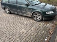 Gebraucht VW Passat 193 PS (141 kW) 1999 Grün Kombi