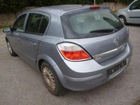 Gebraucht Opel Astra Edition 105 PS (77 kW) 2005 Silber Limousine