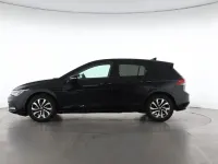Gebraucht VW Golf VIII Active 150 PS (110 kW) 2021 Deep black perleffekt Kleinwagen