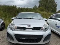 Gebraucht Kia Rio 109 PS (80 kW) 2015 Silber Limousine