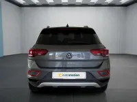 Gebraucht VW T-Roc 150 PS (110 kW) 2025 Grau SUV