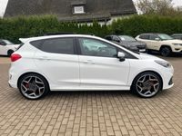 Gebraucht Ford Fiesta ST 200 PS (147 kW) 2019 Weiß (frostweiß) Kleinwagen