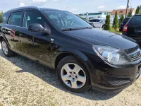 Gebraucht Opel Astra Edition 110 PS (80 kW) 2010 Saphirschwarz mineraleffekt Kombi