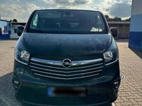 Second-hand Opel Vivaro 145 CP (106 kW) 2017 Negru Monovolum