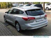 Gebraucht Ford Focus Cool & Connect 120 PS (88 kW) 2020 Silber metallic Kombi
