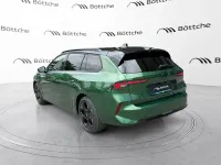 Neu Opel Astra Ultimate 131 PS (96 kW) 2026 Klover grün typ metalliclackierung Kombi