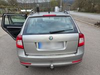 Gebraucht Skoda Octavia 105 PS (77 kW) 2012 Grau Kombi