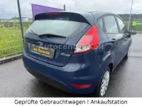 Gebraucht Ford Fiesta Trend 60 PS (44 kW) 2014 Blau Kleinwagen