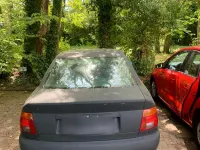 Używany Audi A4 101 KM (74 kW) 1995 Czarny Sedan/Limuzyna