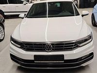 Gebraucht VW Passat R-line 239 PS (175 kW) 2016 Weiß Kombi