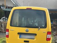 Gebraucht VW Caddy 70 PS (51 kW) 2010 Gelb Van / Kleinbus